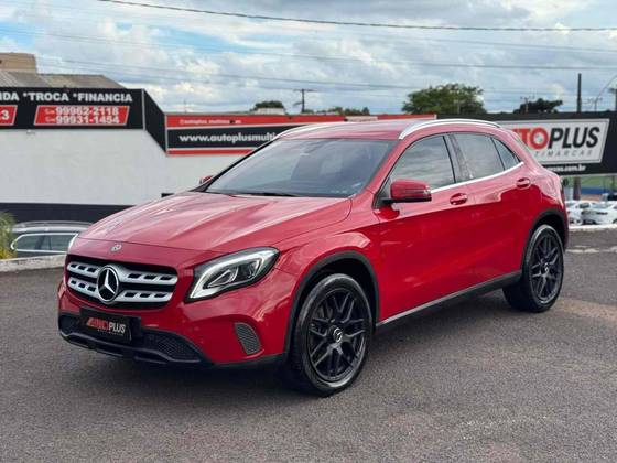 MERCEDES-BENZ GLA 200 1.6 CGI FLEX ADVANCE 7G-DCT